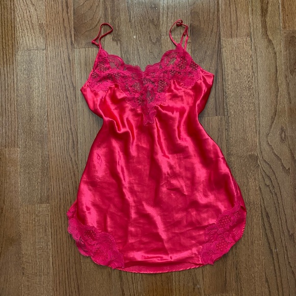 Vintage Victoria’s Secret gold label fuschia pink satin and lace slip dress - Picture 2 of 8